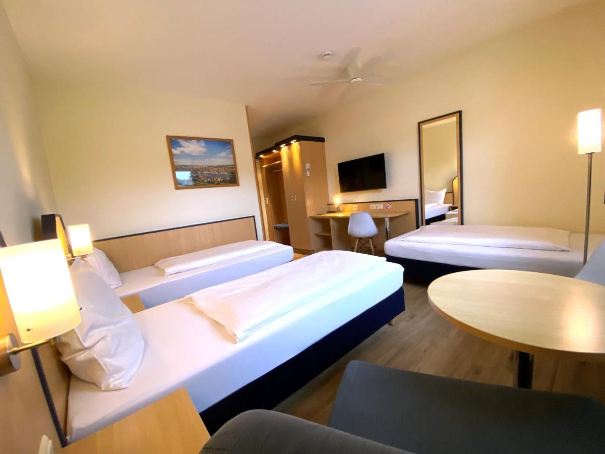 Hotel Am Wiesenweg L 24h Check-in